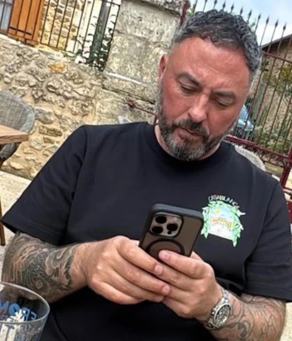 Lee Mullen - Director